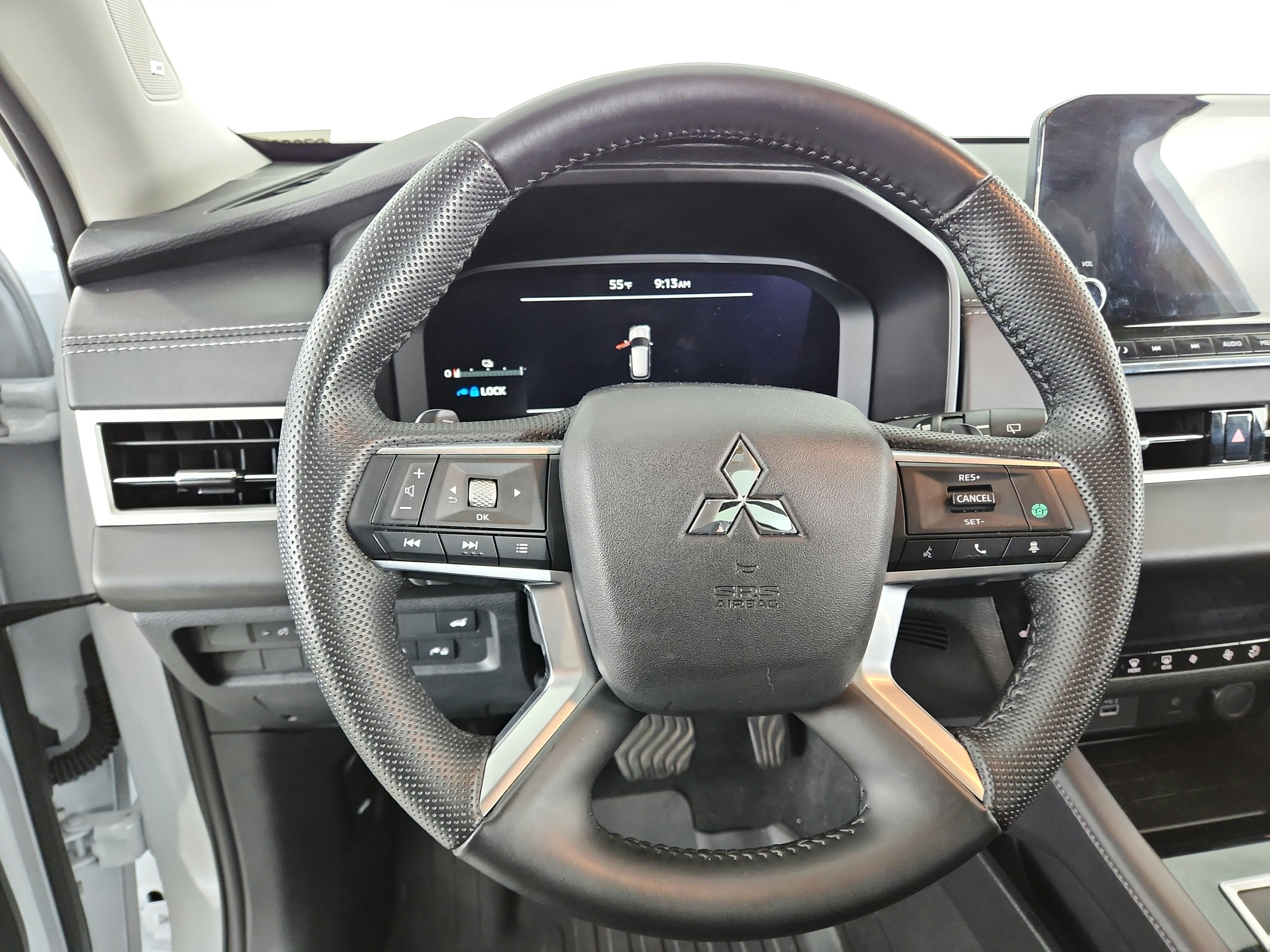2024 Mitsubishi Outlander Plug-In Hybrid Base