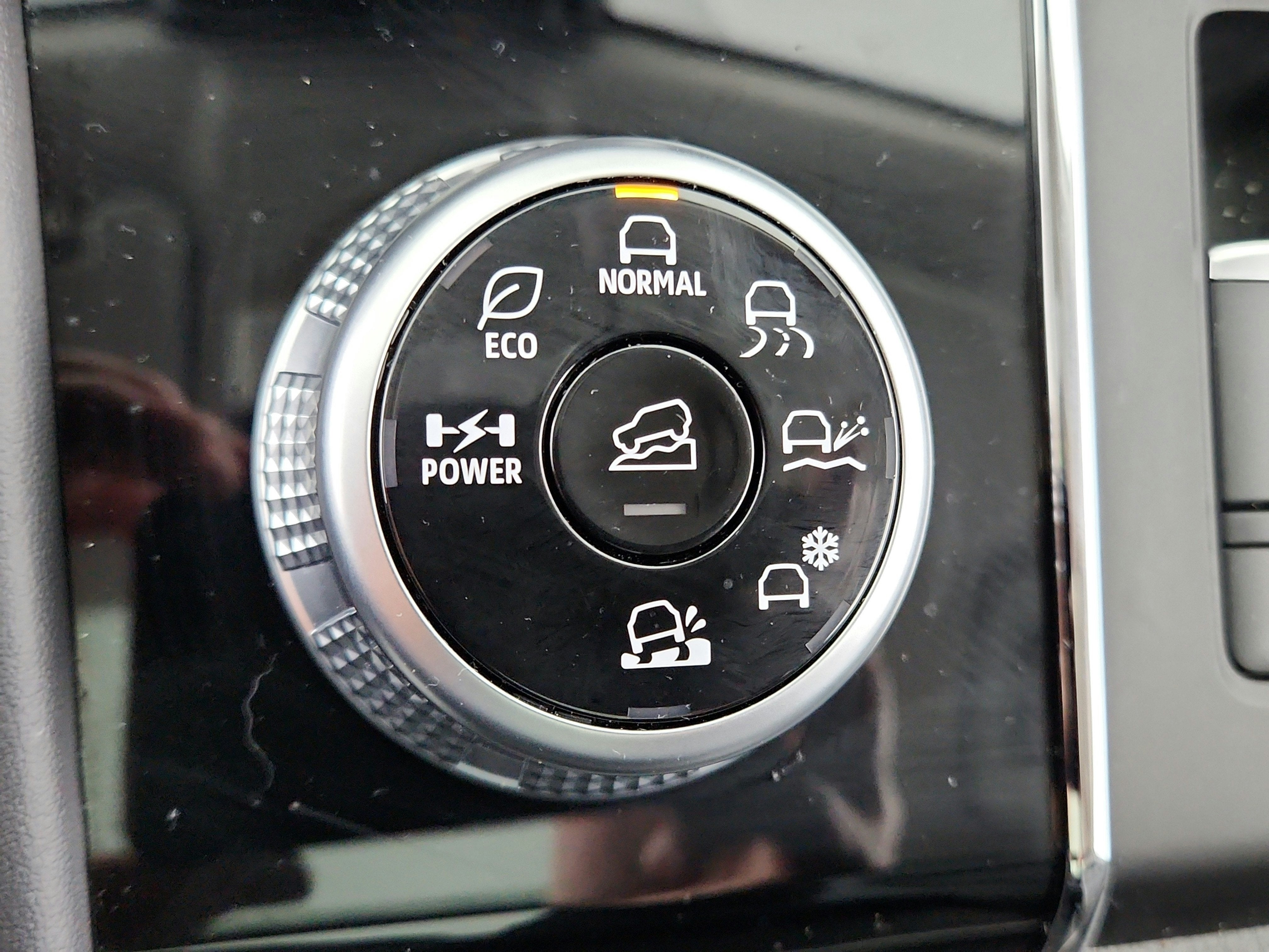 2024 Mitsubishi Outlander Plug-In Hybrid Base