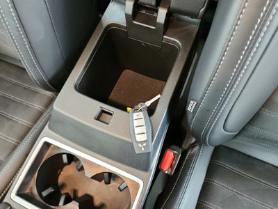 2024 Mitsubishi Outlander Plug-In Hybrid Base