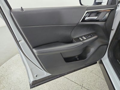 2024 Mitsubishi Outlander Plug-In Hybrid Base