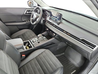 2024 Mitsubishi Outlander Plug-In Hybrid Base