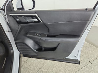 2024 Mitsubishi Outlander Plug-In Hybrid Base
