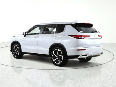 2024 Mitsubishi Outlander Plug-In Hybrid Base