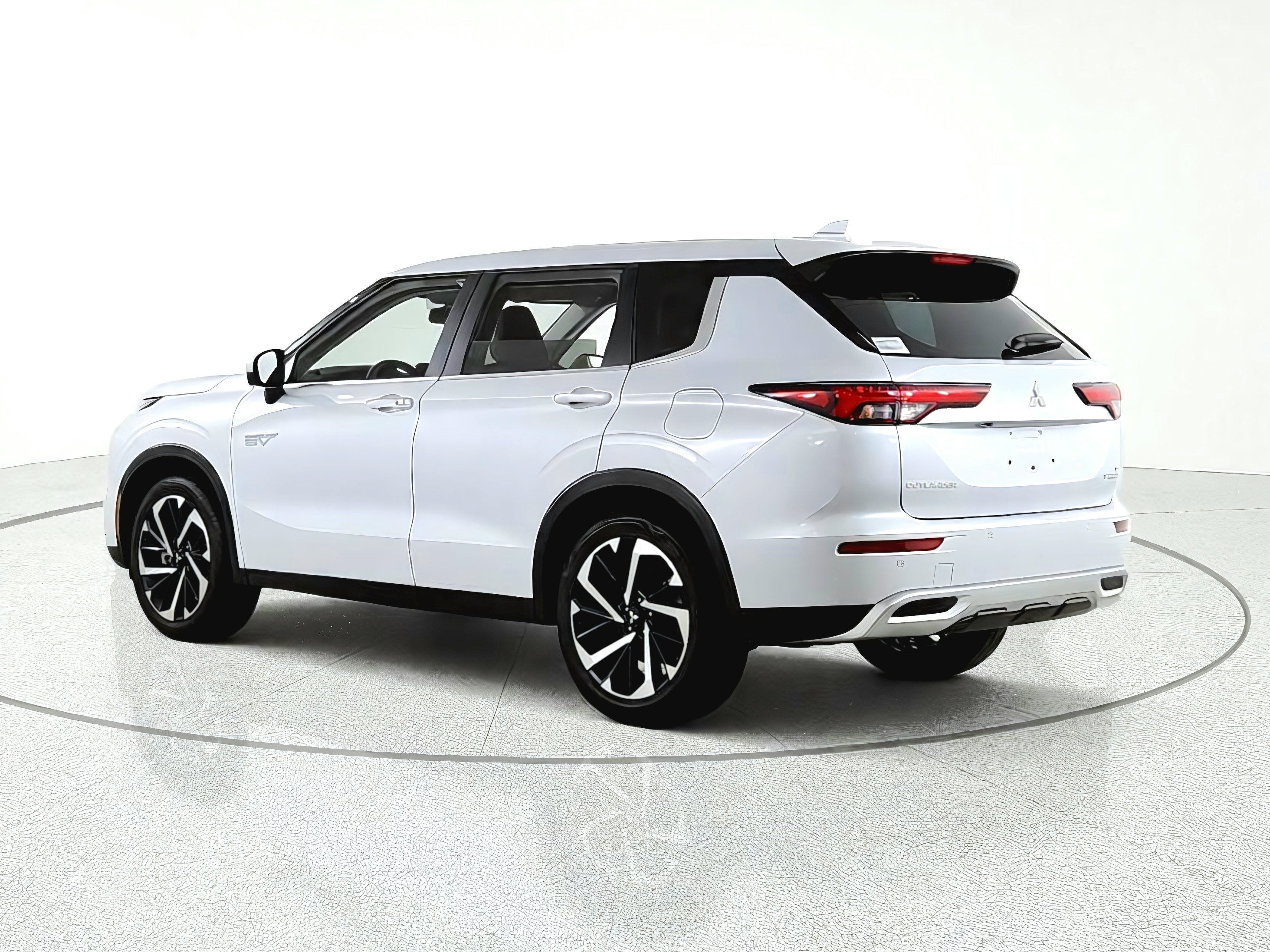 2024 Mitsubishi Outlander Plug-In Hybrid Base