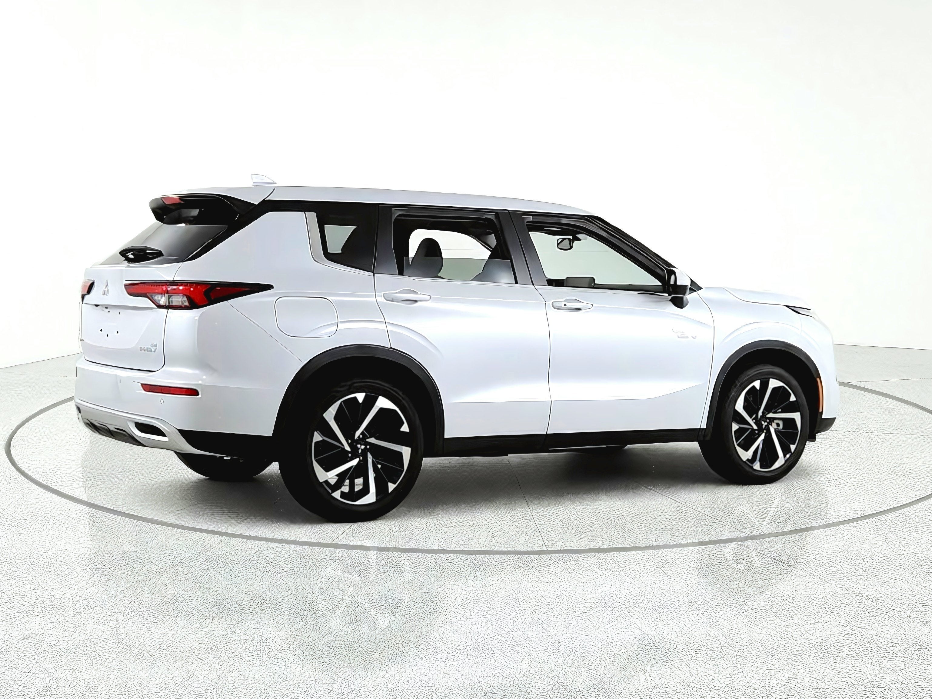 2024 Mitsubishi Outlander Plug-In Hybrid Base