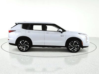 2024 Mitsubishi Outlander Plug-In Hybrid Base