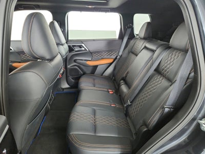 2025 Mitsubishi Outlander Plug-In Hybrid Base