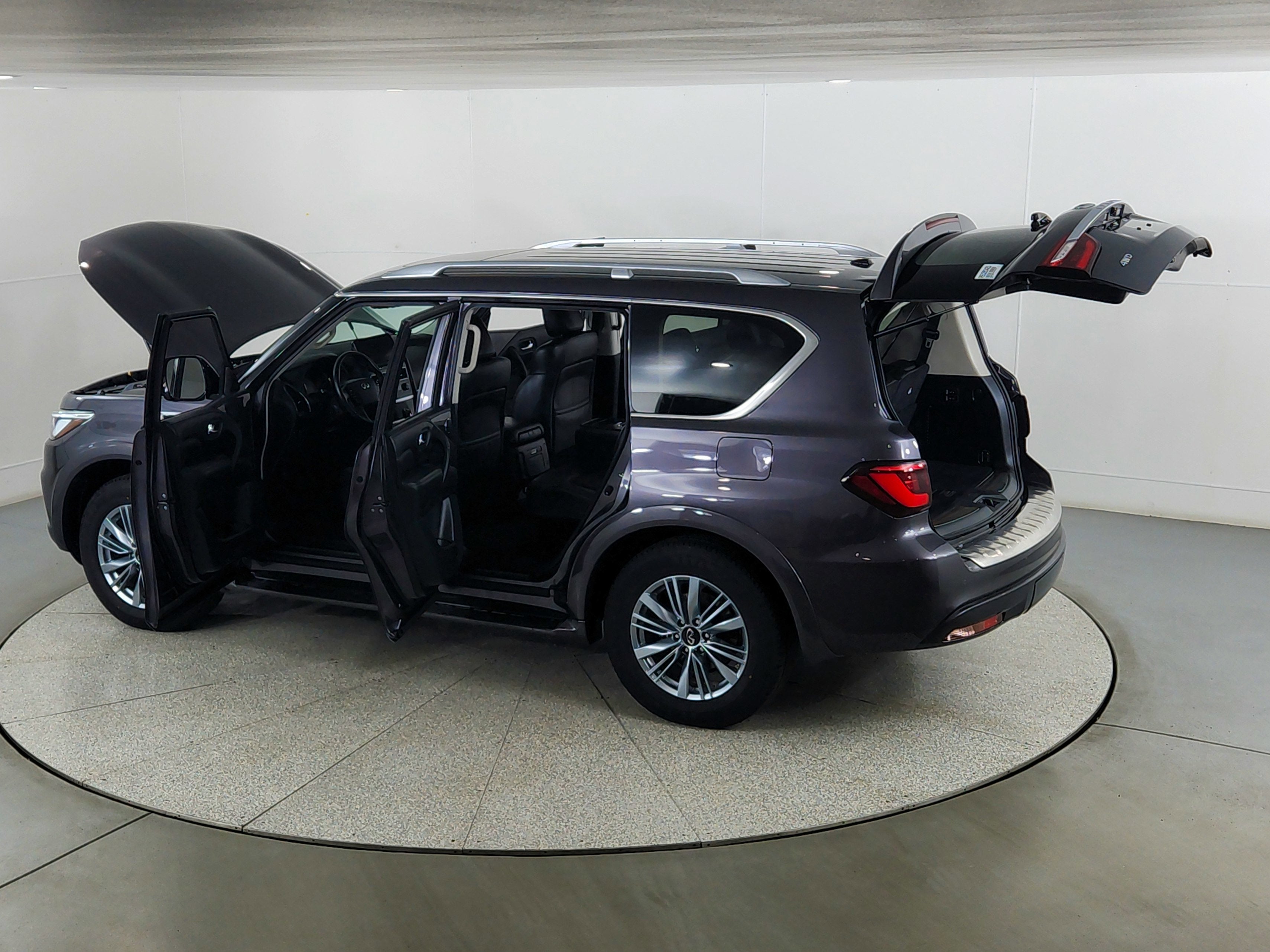 2024 INFINITI QX80 LUXE AWD