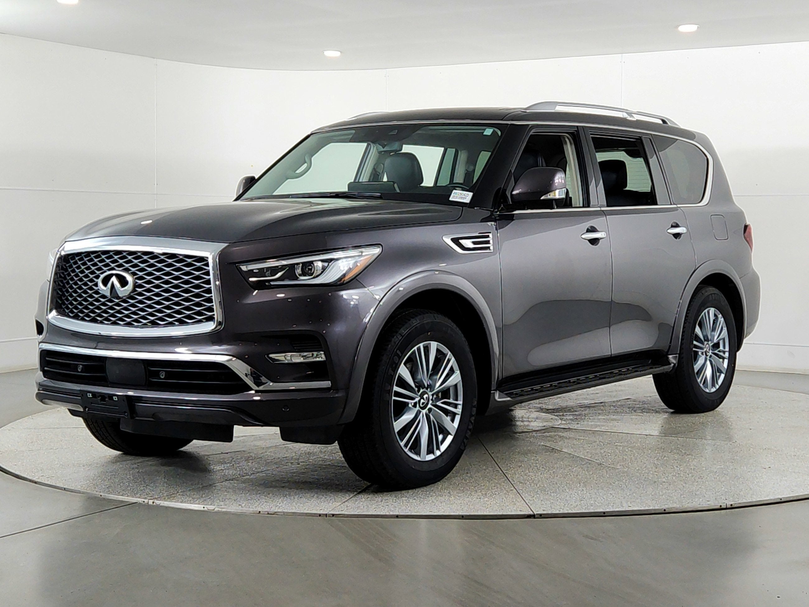2024 INFINITI QX80 LUXE AWD