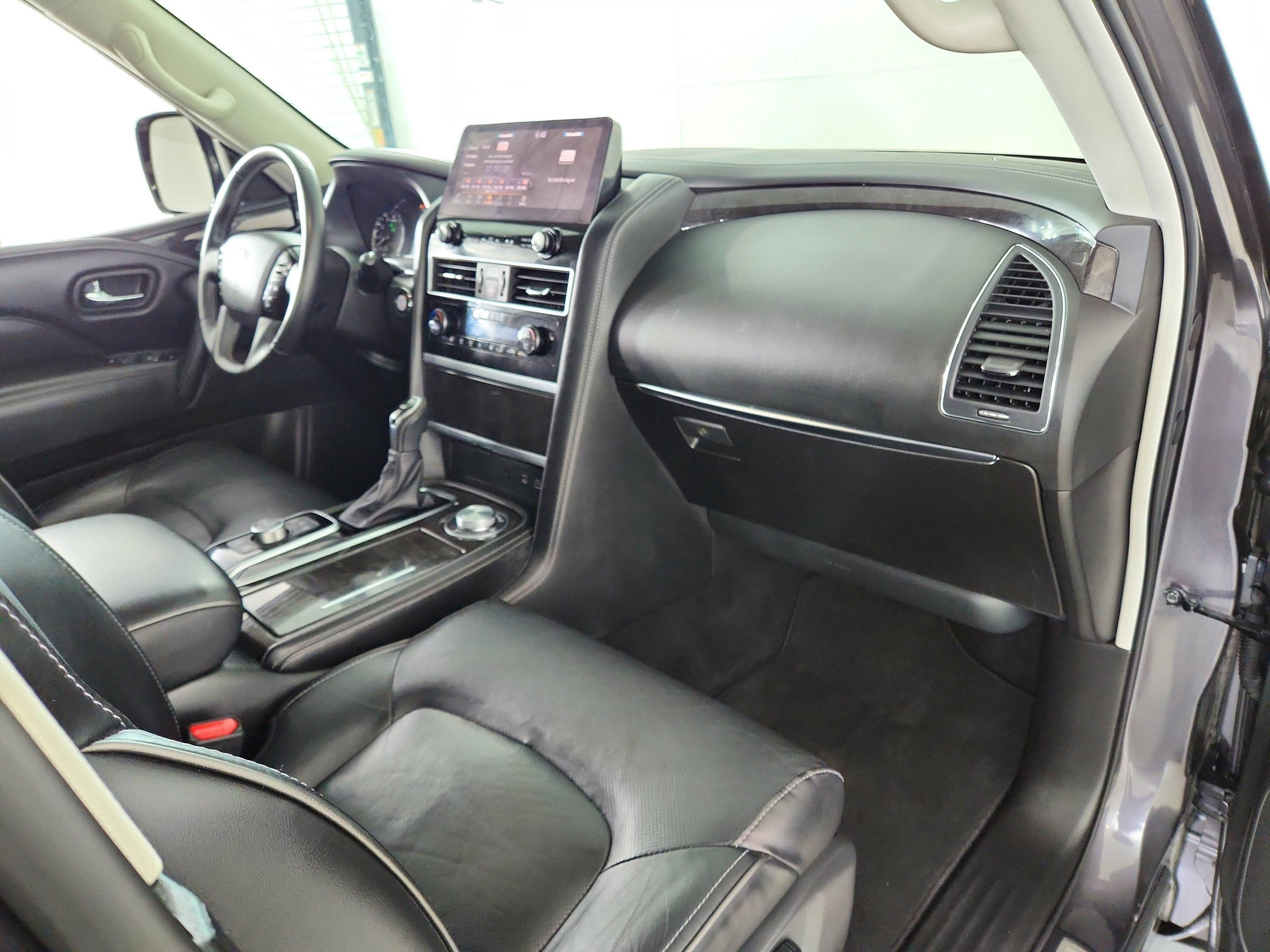 2024 INFINITI QX80 LUXE AWD