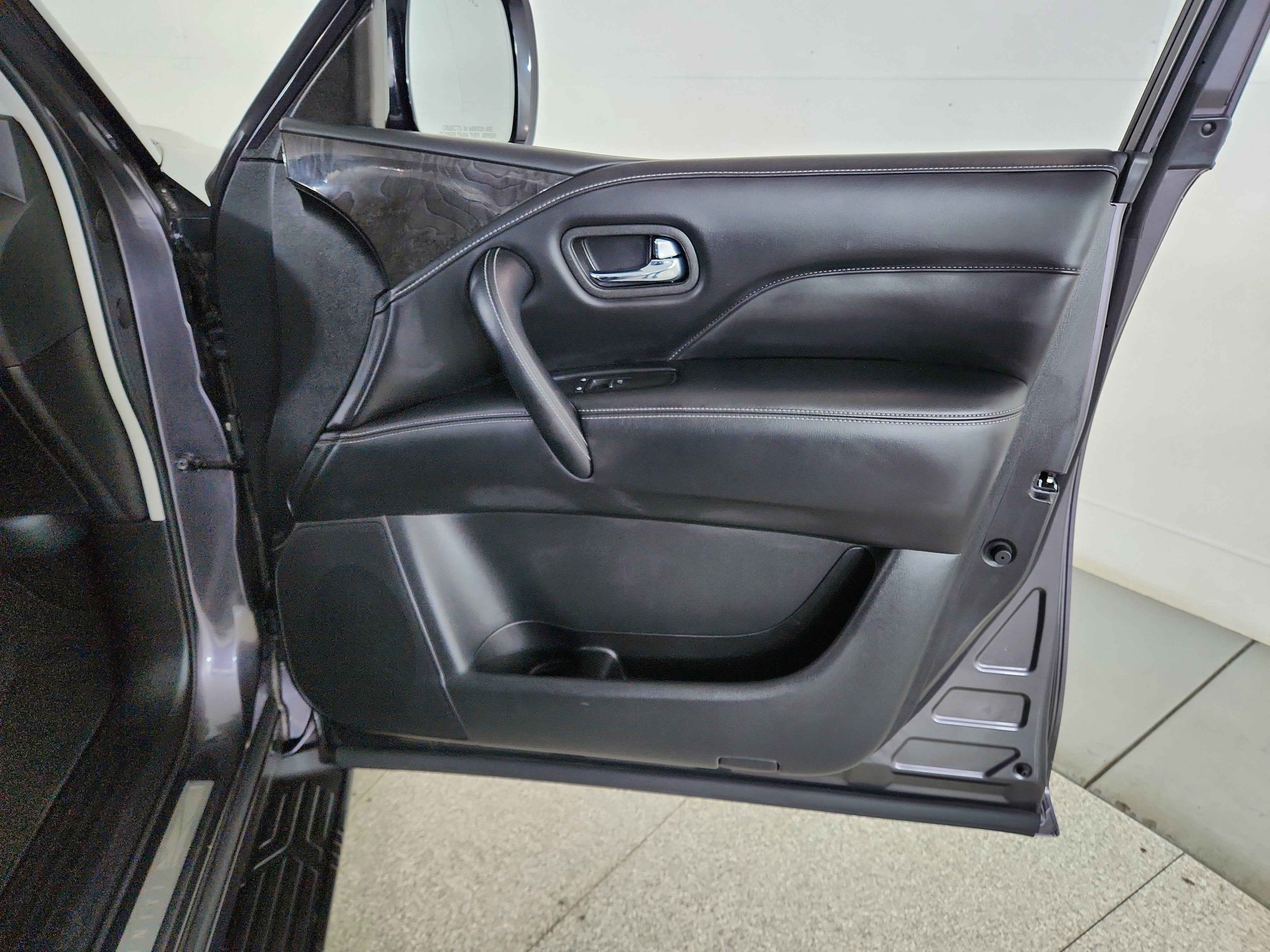 2024 INFINITI QX80 LUXE AWD