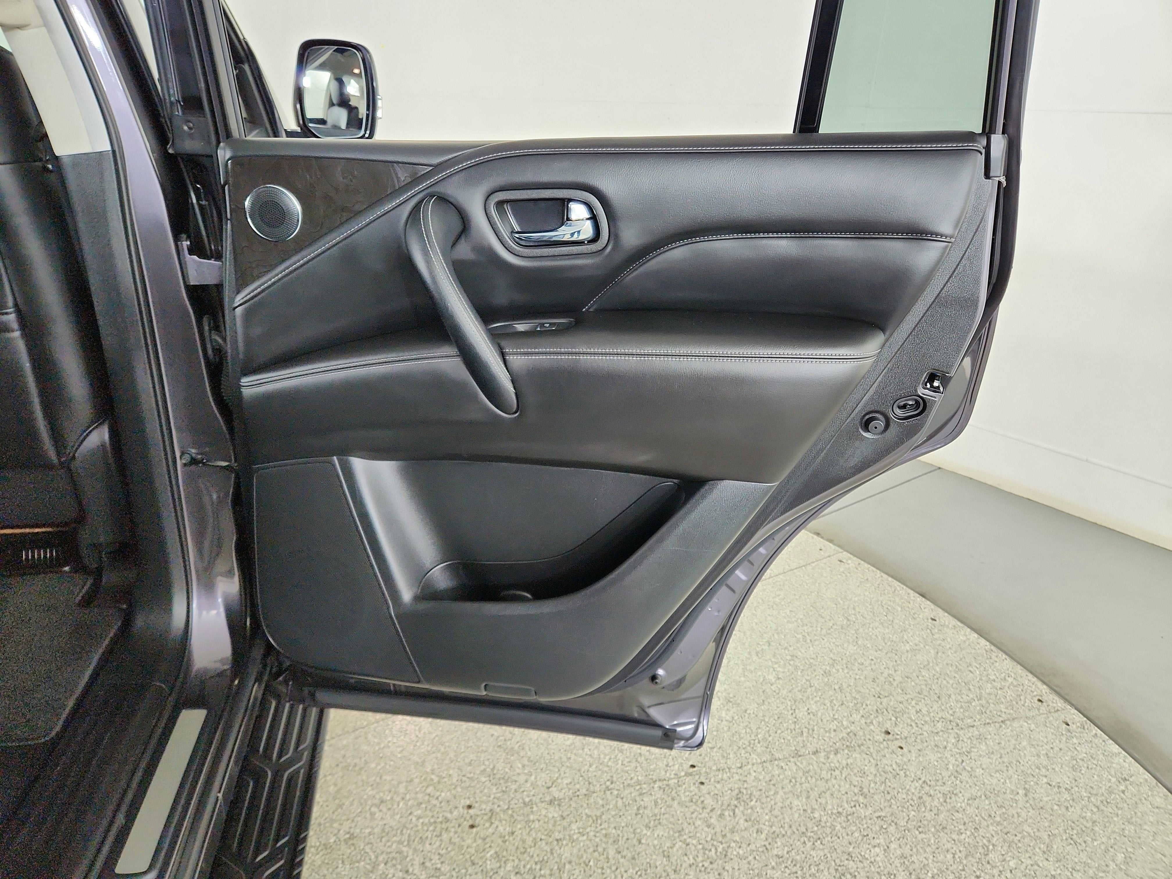 2024 INFINITI QX80 LUXE AWD