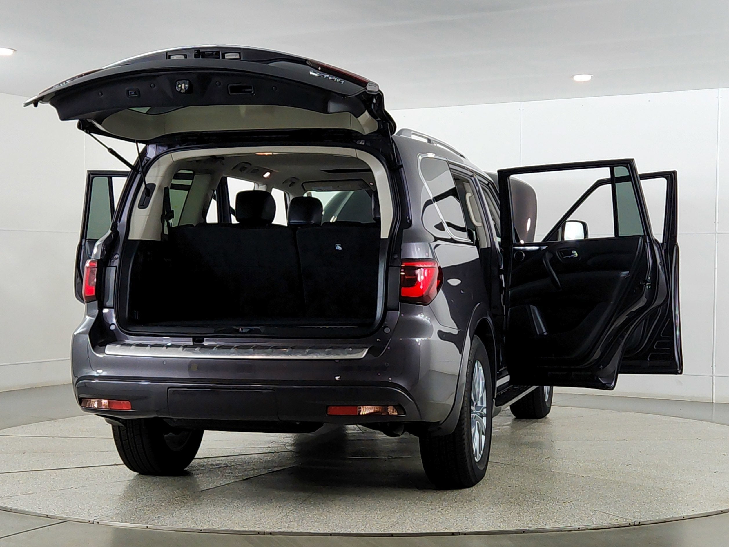 2024 INFINITI QX80 LUXE AWD