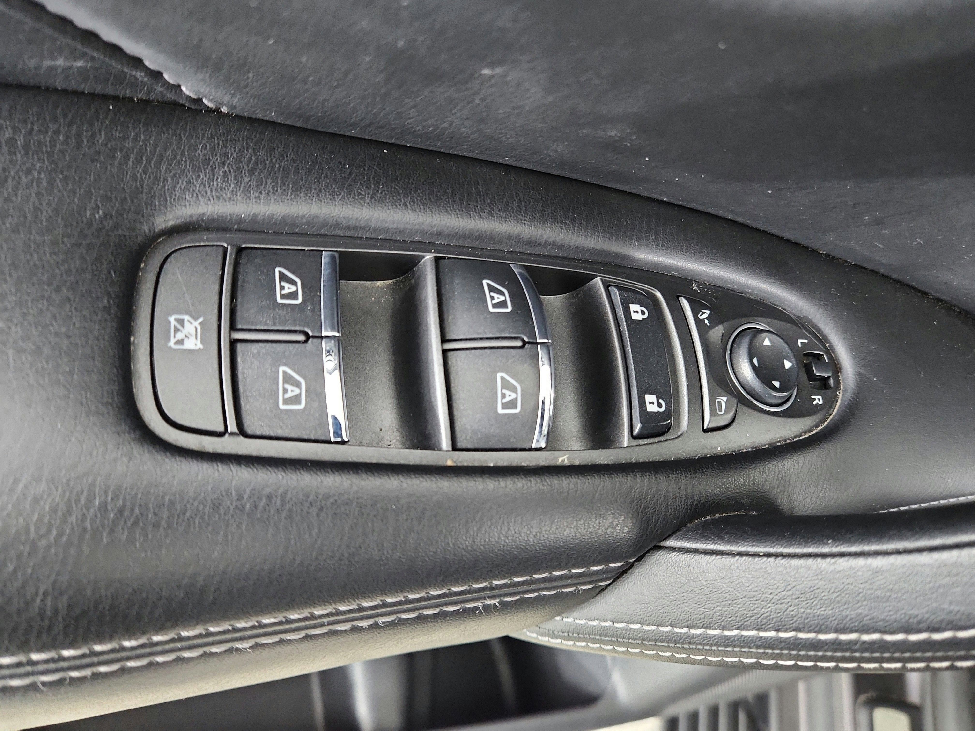 2024 INFINITI QX80 LUXE AWD