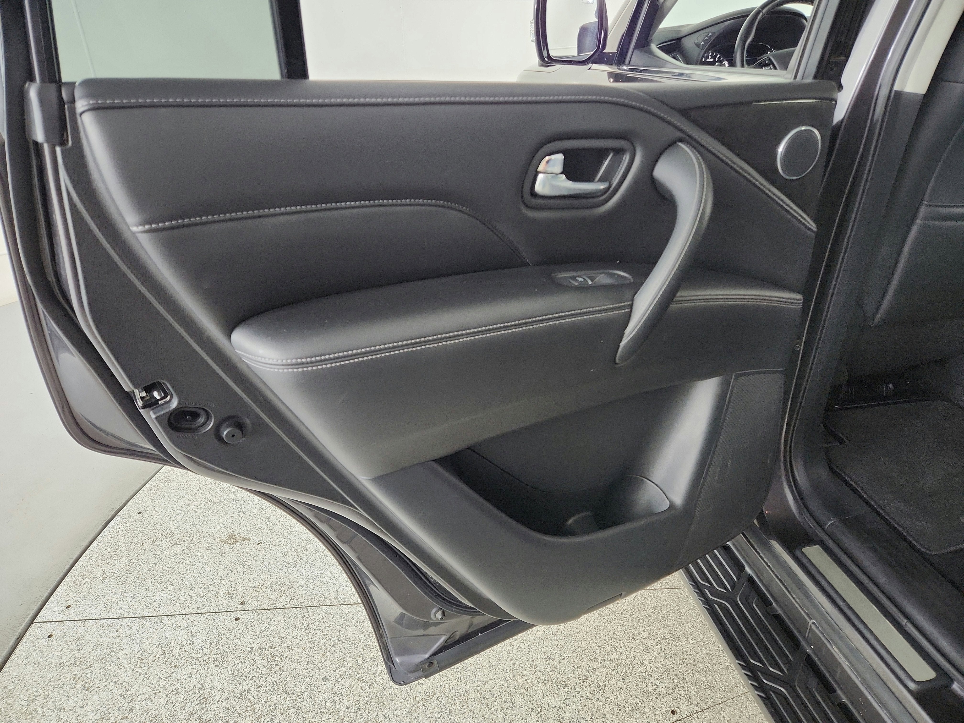 2024 INFINITI QX80 LUXE AWD