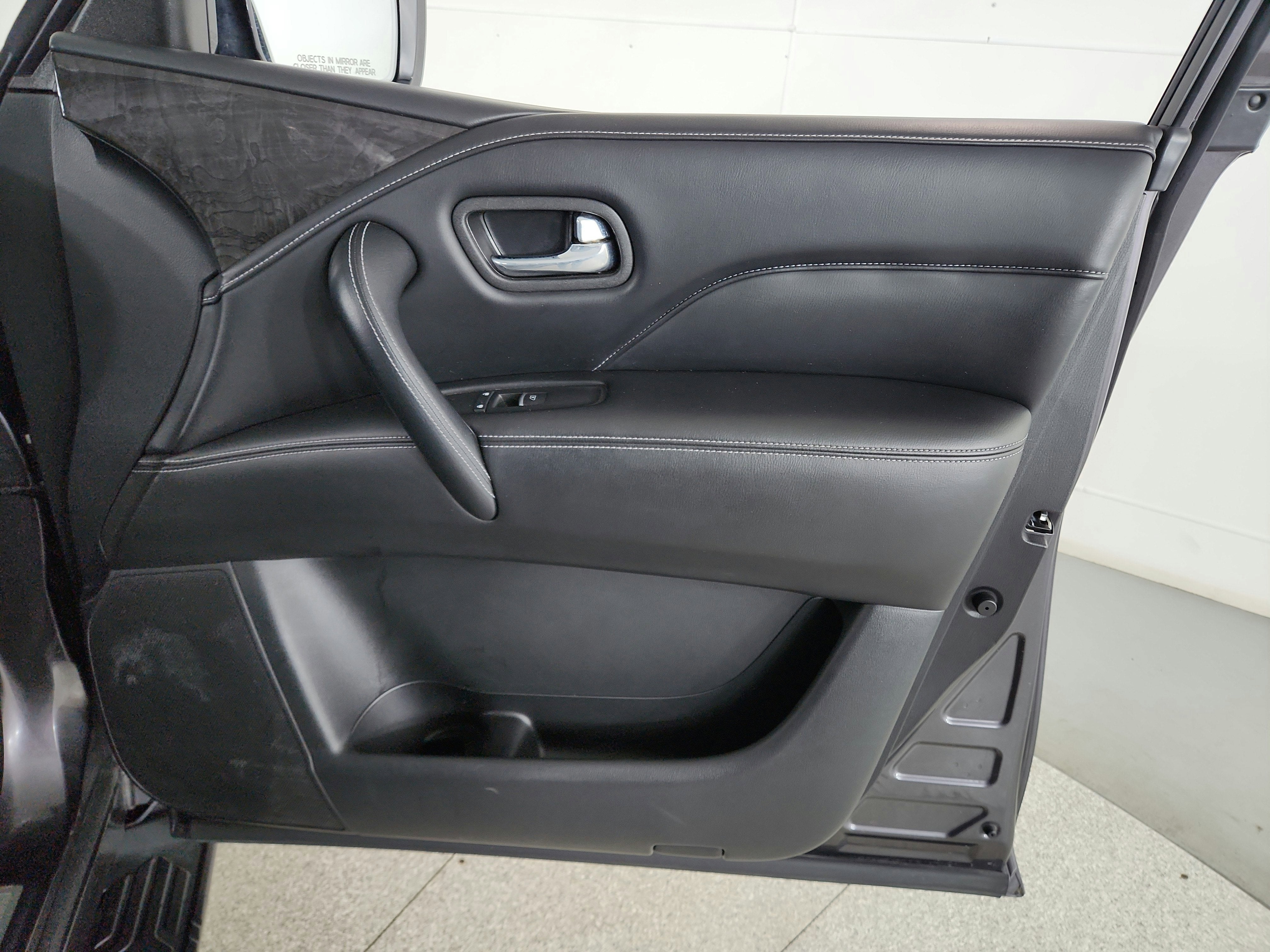 2024 INFINITI QX80 LUXE AWD