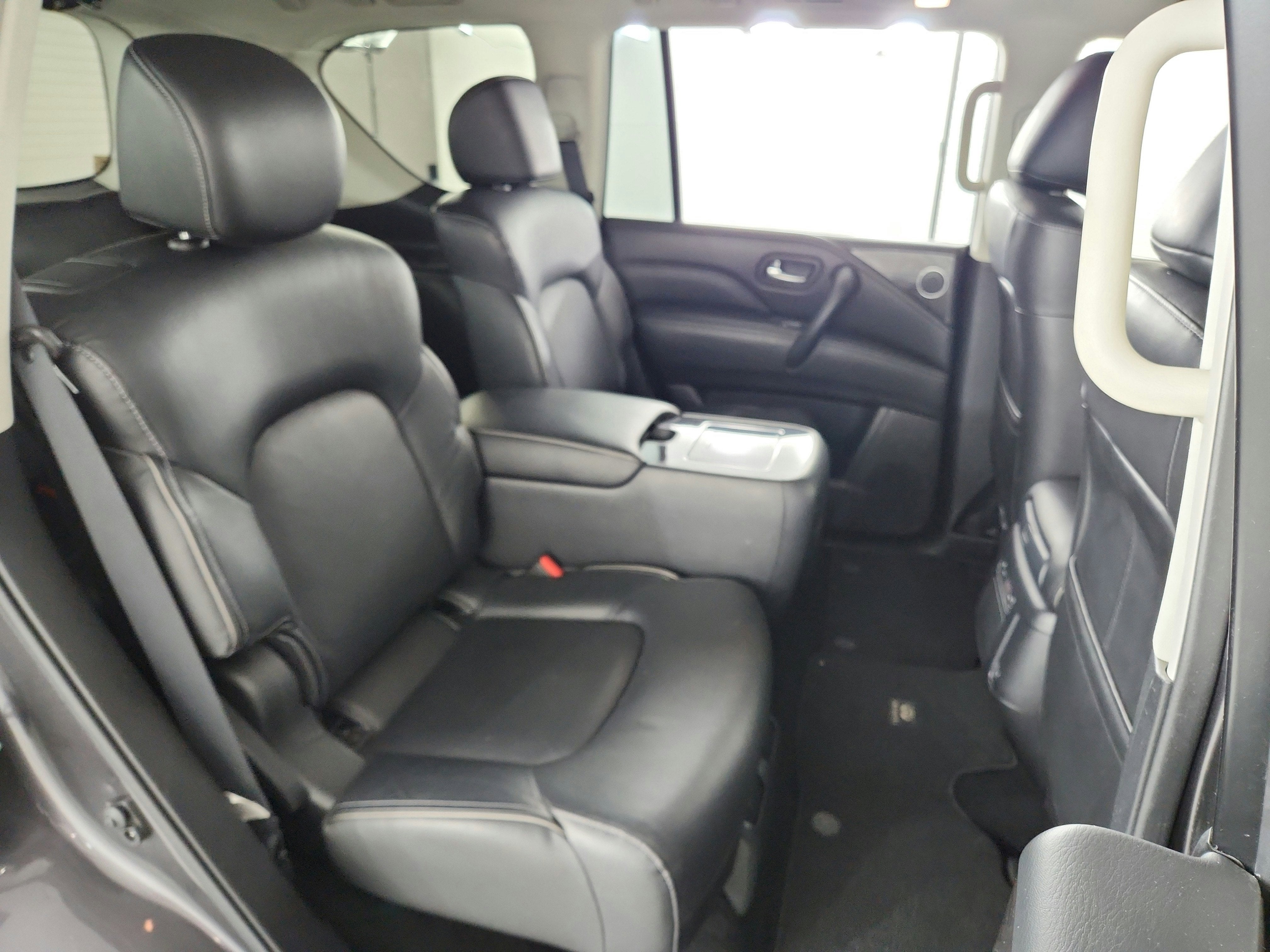 2024 INFINITI QX80 LUXE AWD