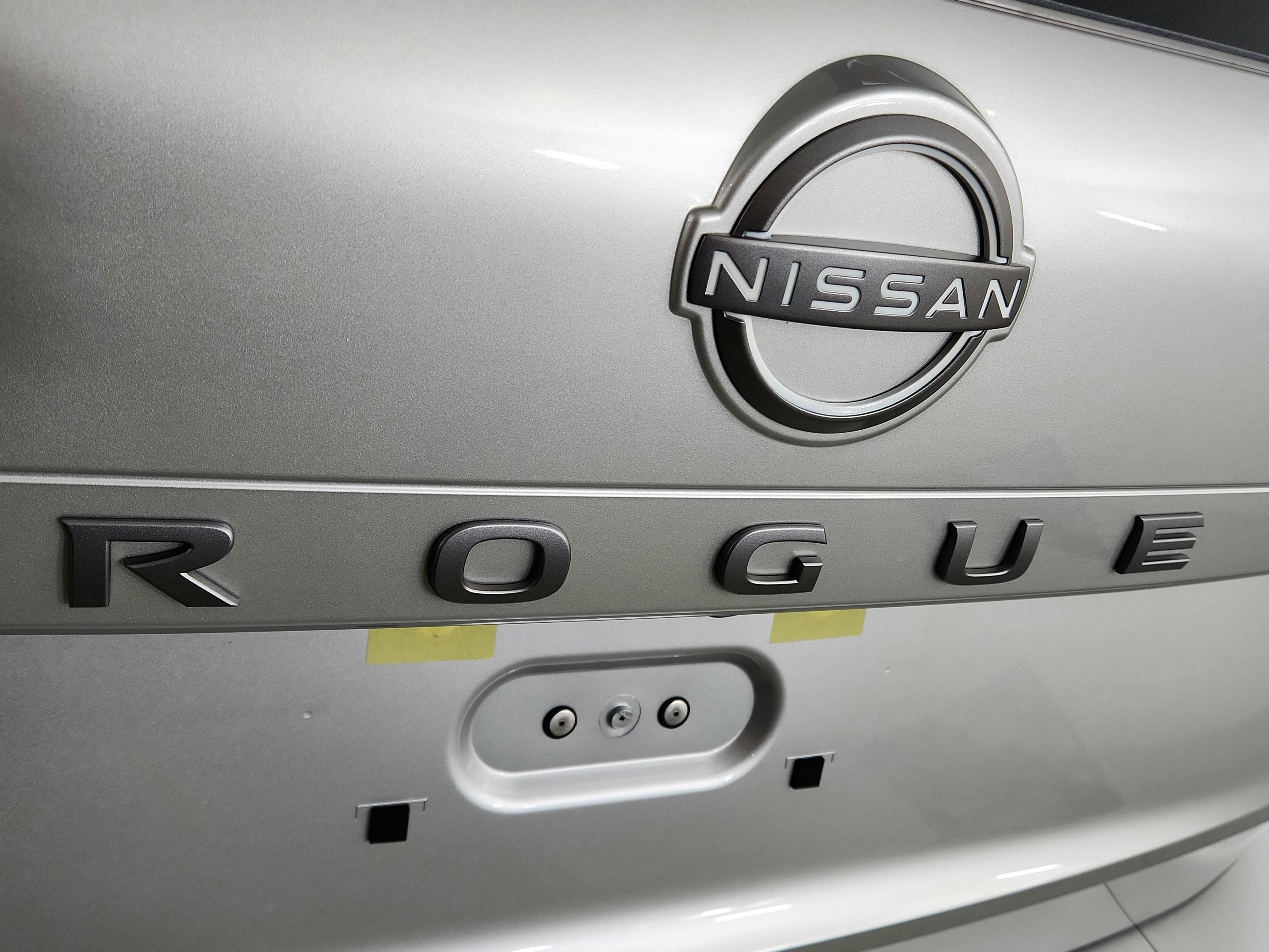 2025 Nissan Rogue SV FWD