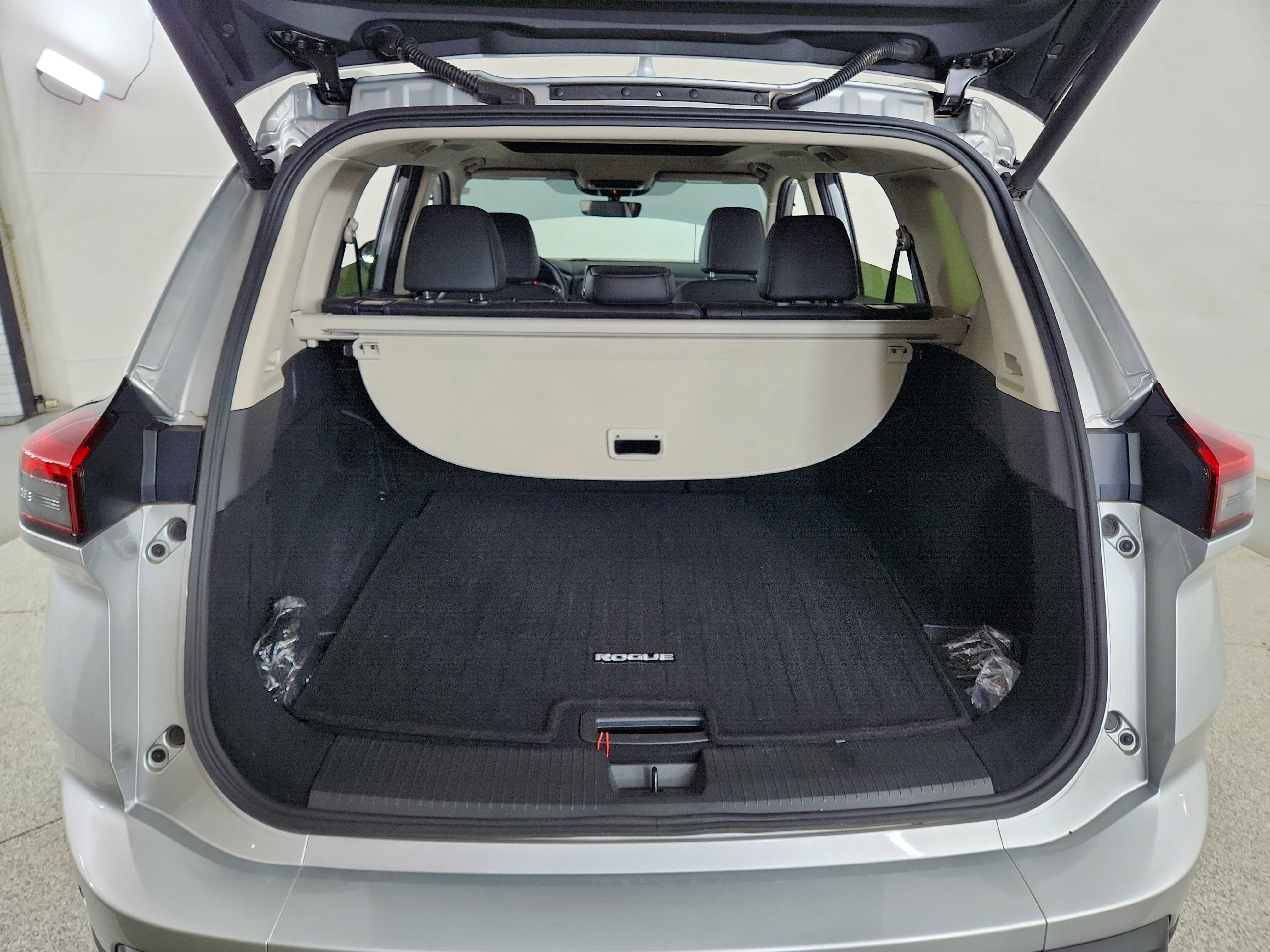 2025 Nissan Rogue SV FWD