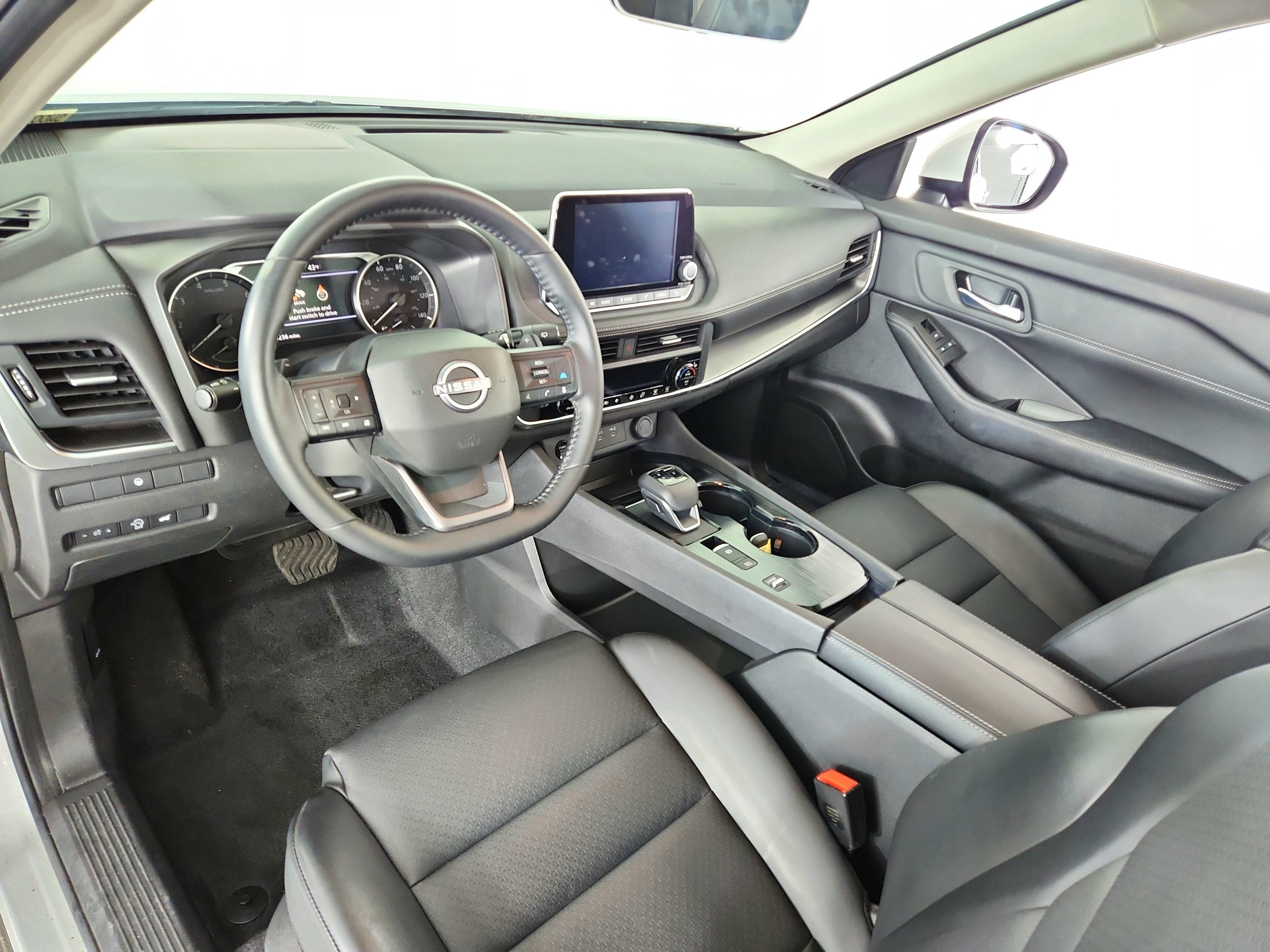 2025 Nissan Rogue SV FWD