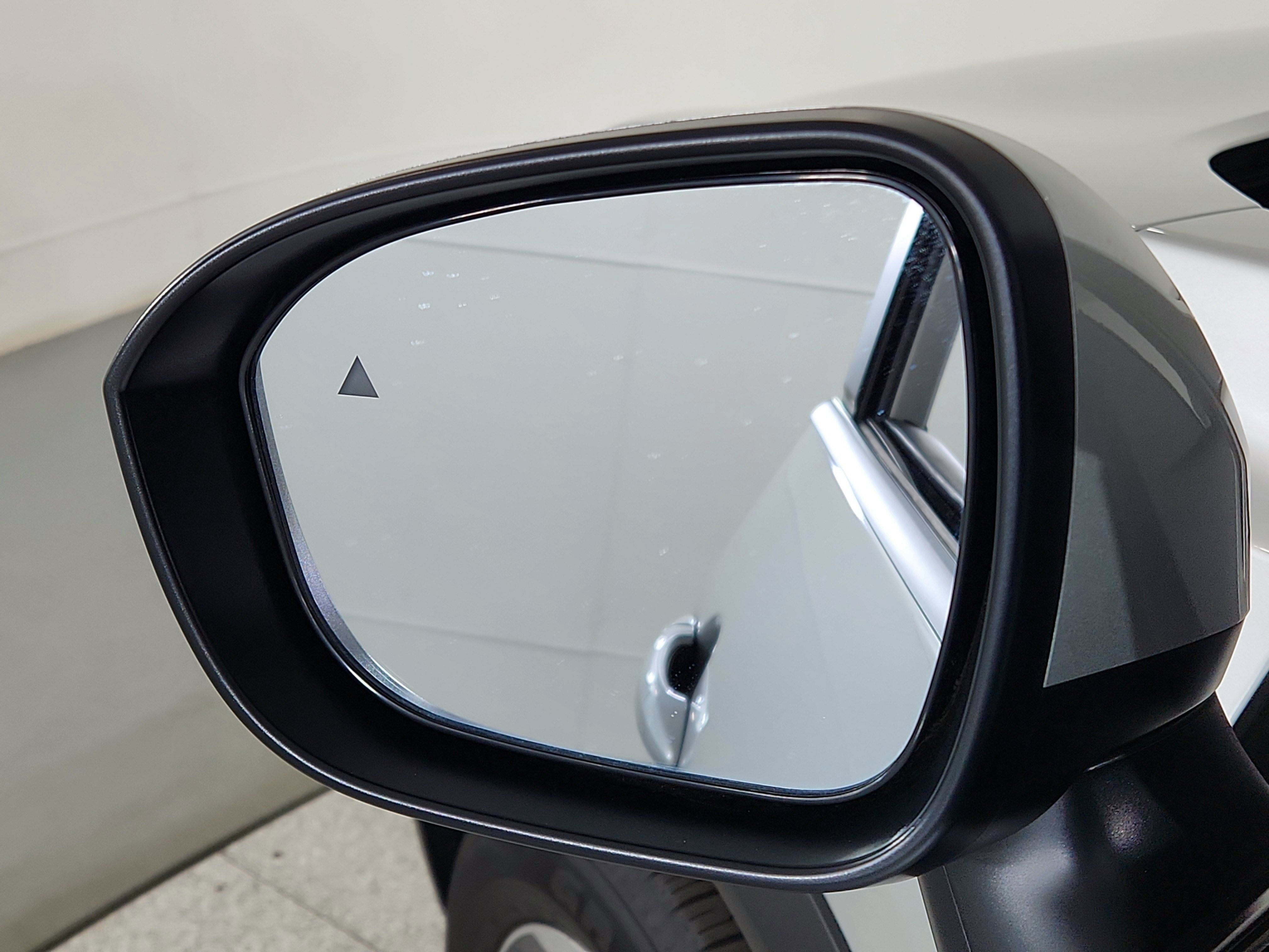 2025 Nissan Rogue SV FWD