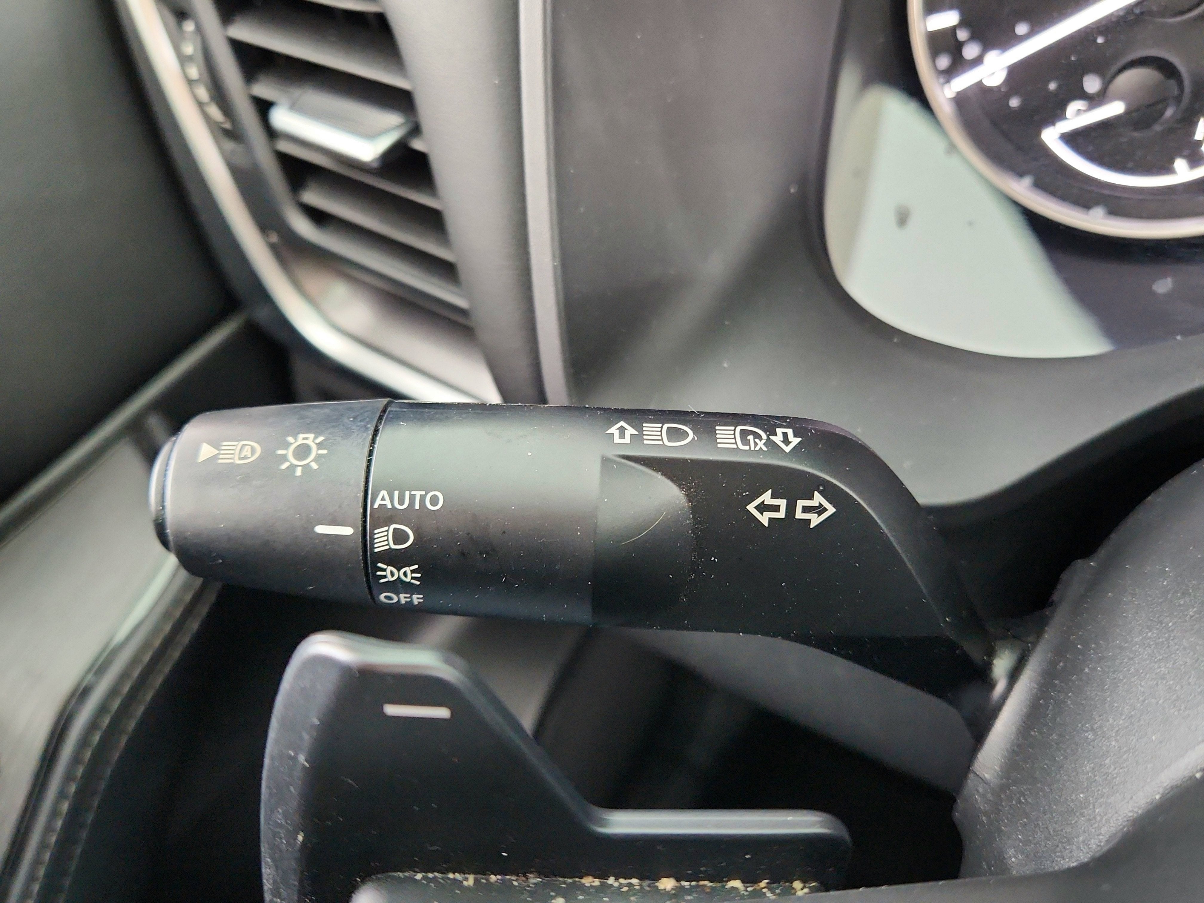 2025 Nissan Rogue SV FWD