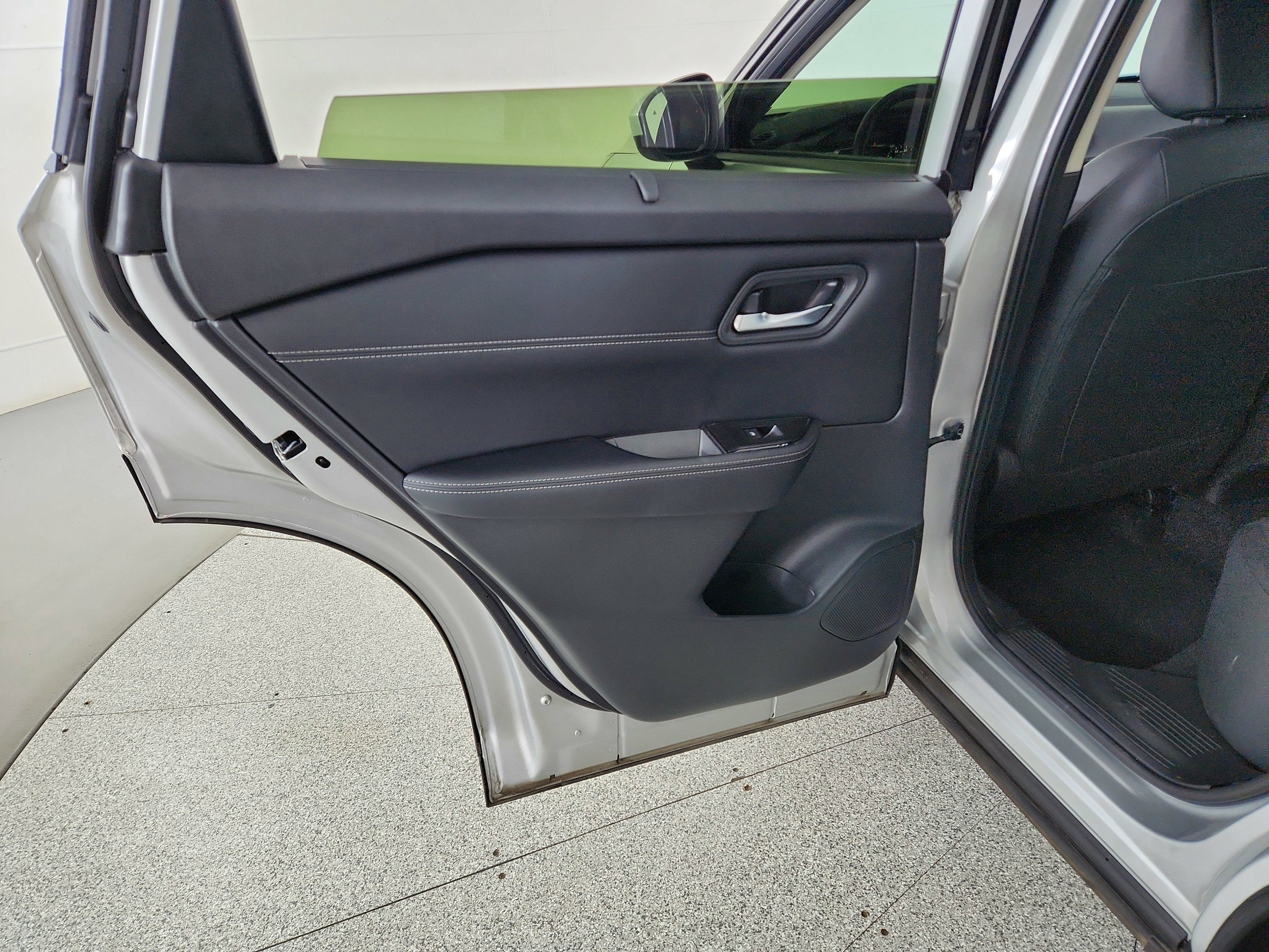 2025 Nissan Rogue SV FWD