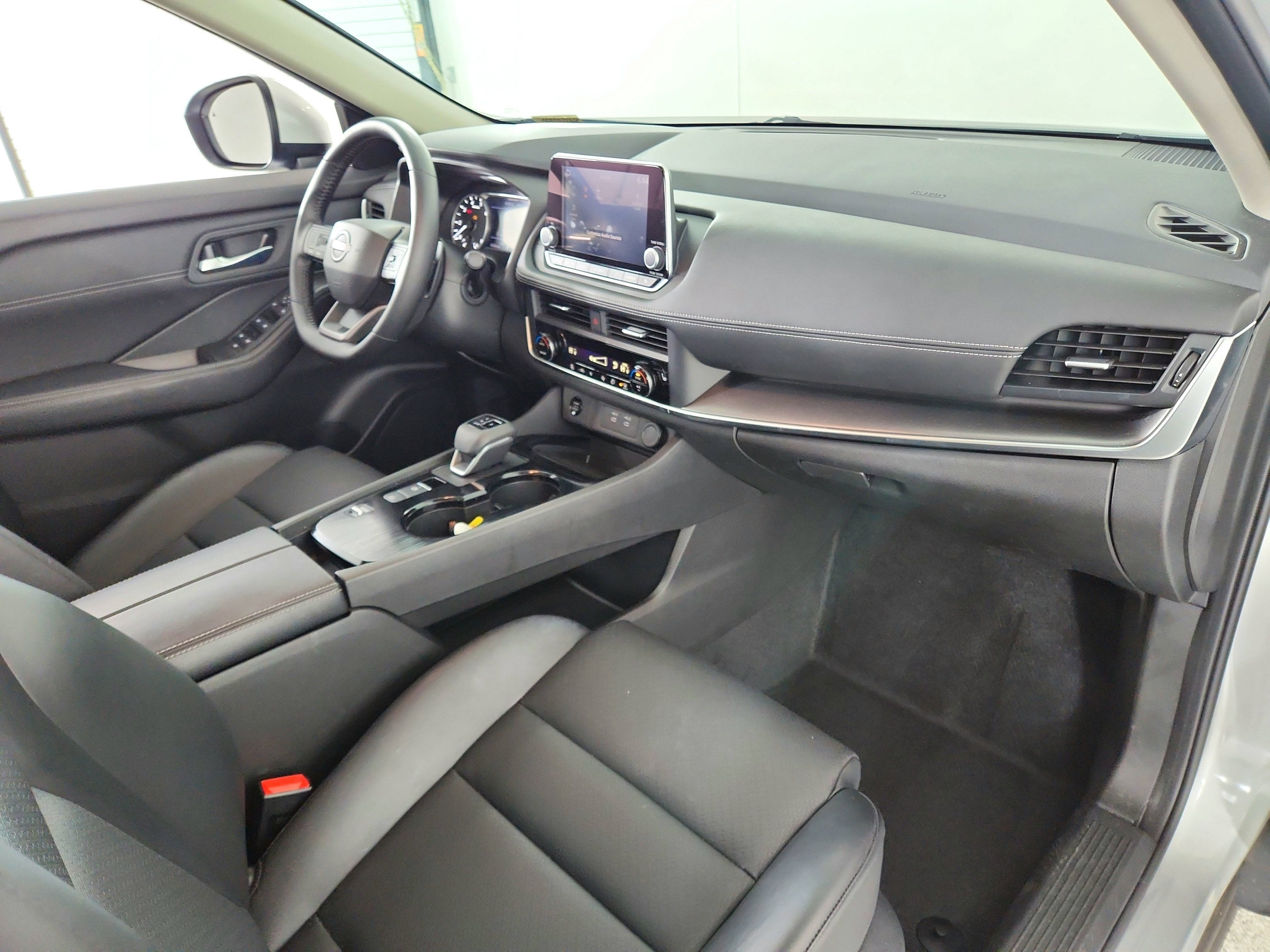 2025 Nissan Rogue SV FWD