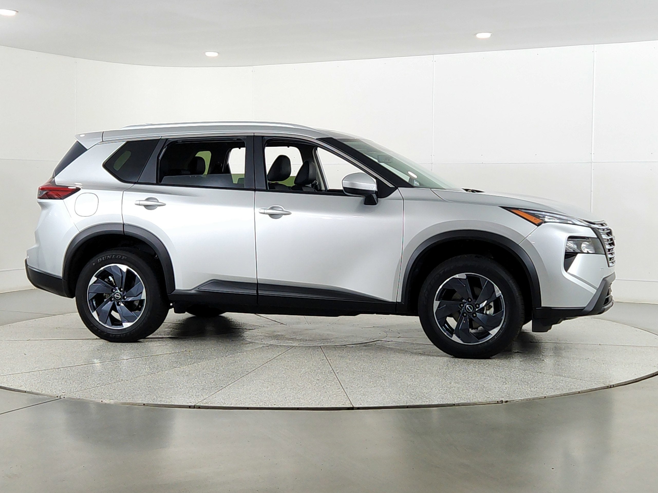 2025 Nissan Rogue SV FWD
