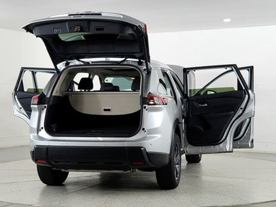 2025 Nissan Rogue SV FWD