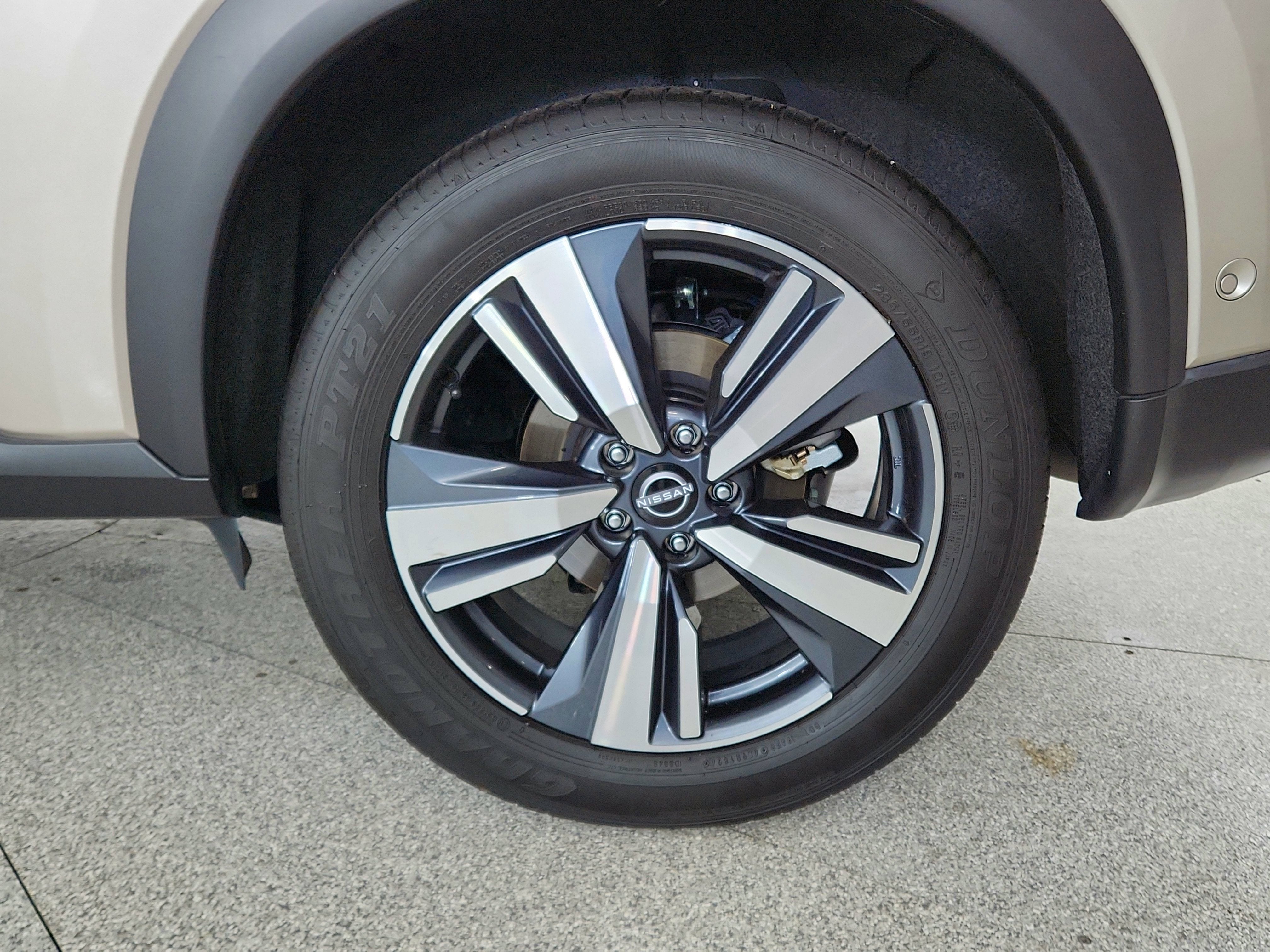 2024 Nissan Rogue SL FWD