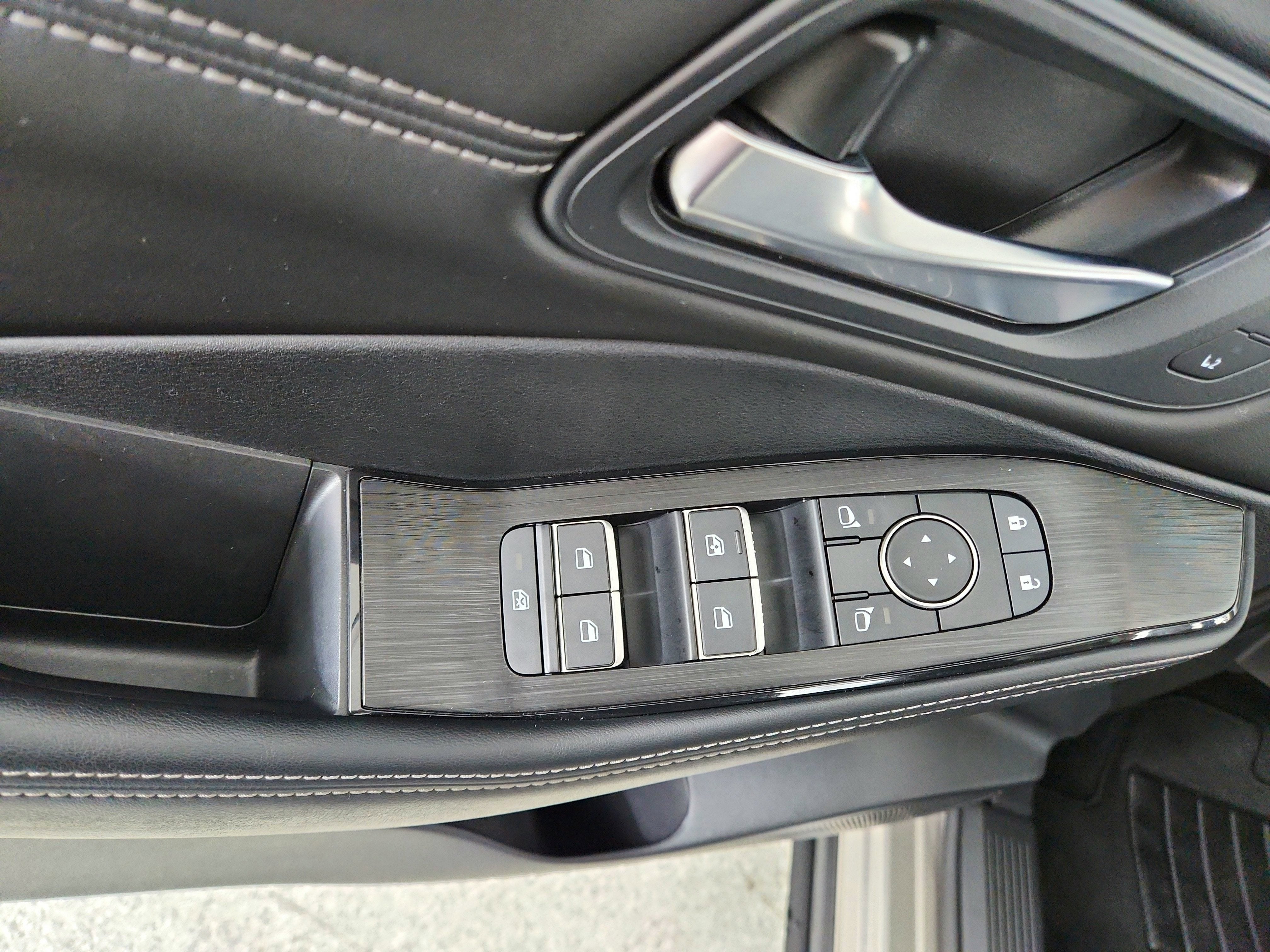 2024 Nissan Rogue SL FWD