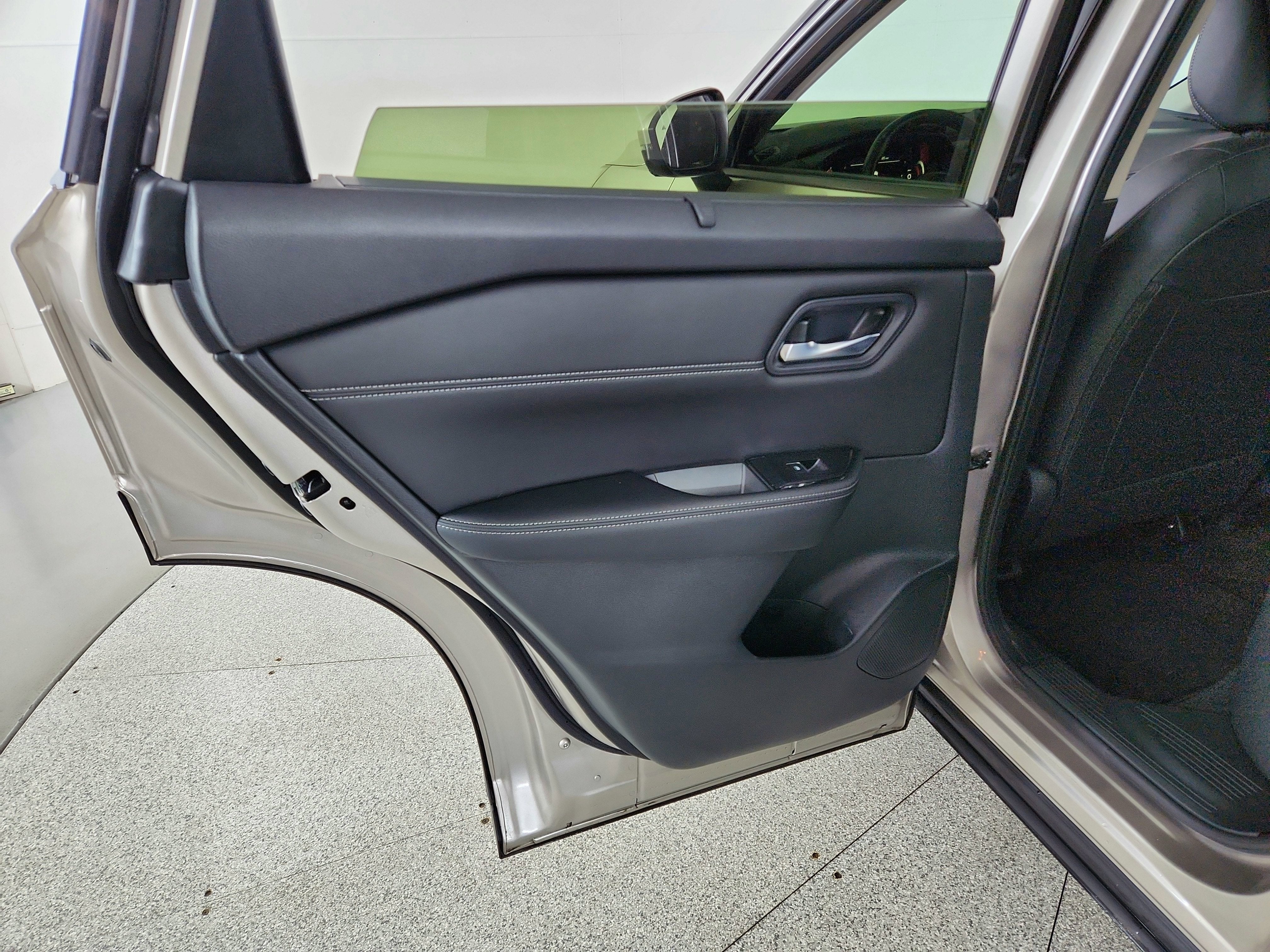 2024 Nissan Rogue SL FWD