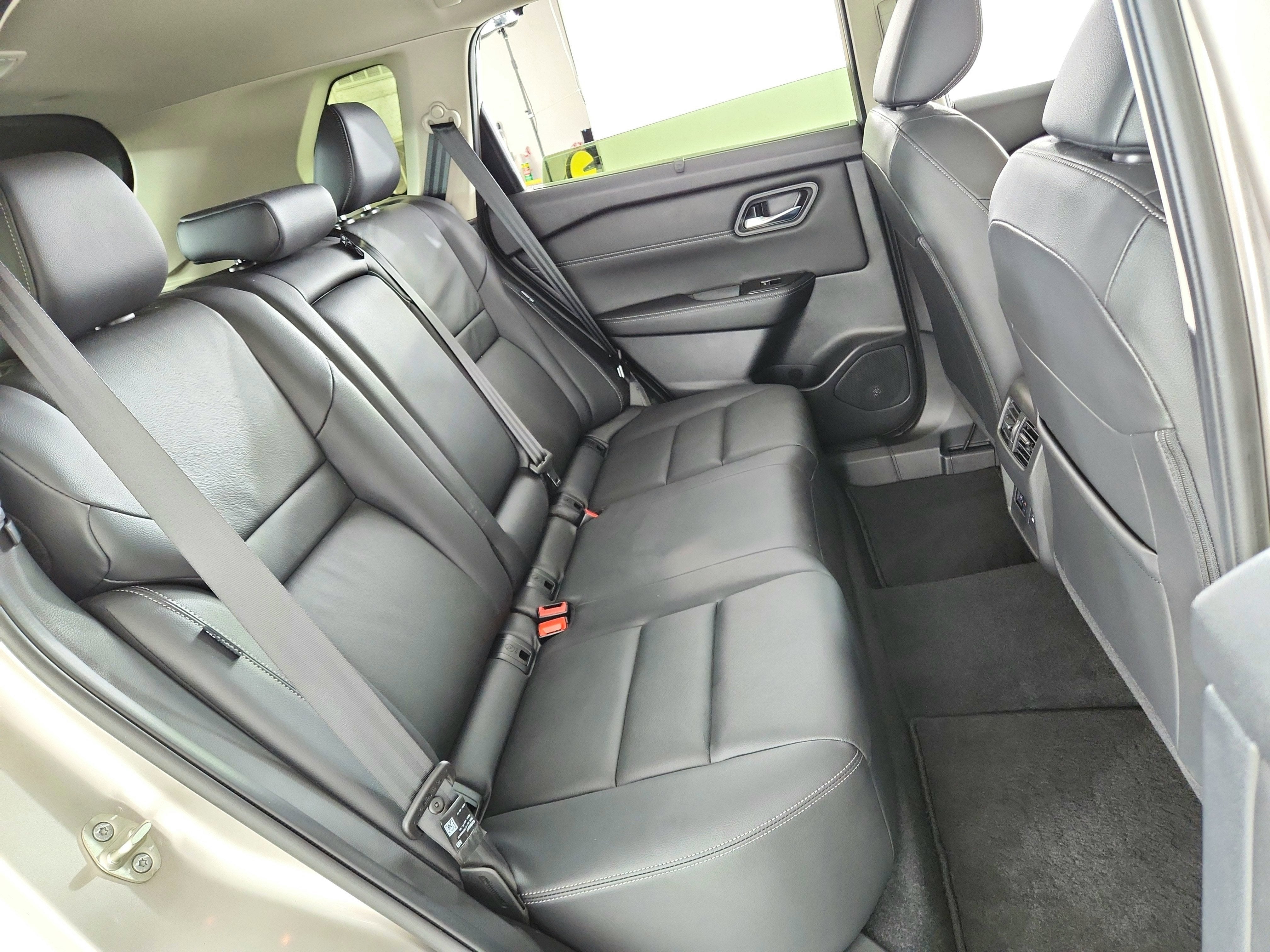 2024 Nissan Rogue SL FWD