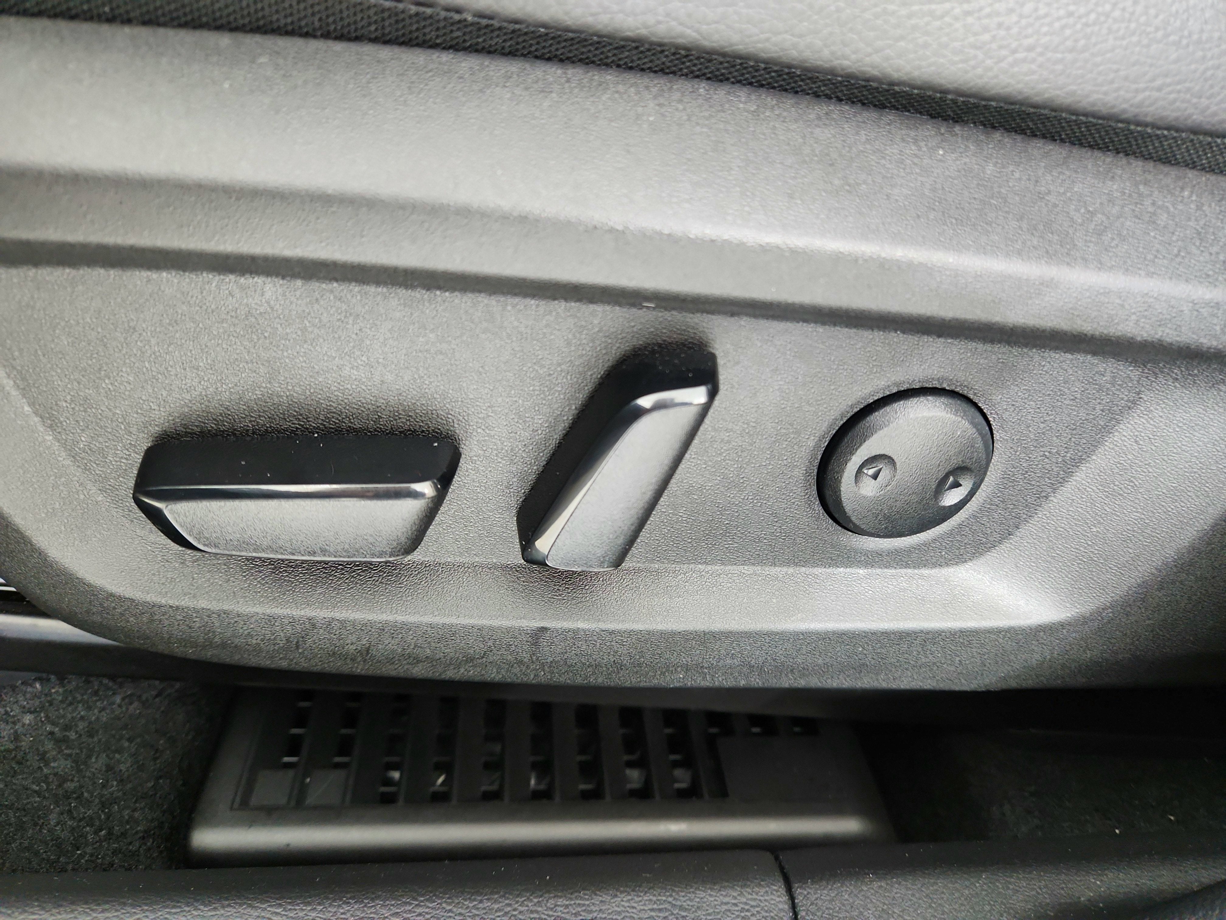 2024 Nissan Rogue SL FWD