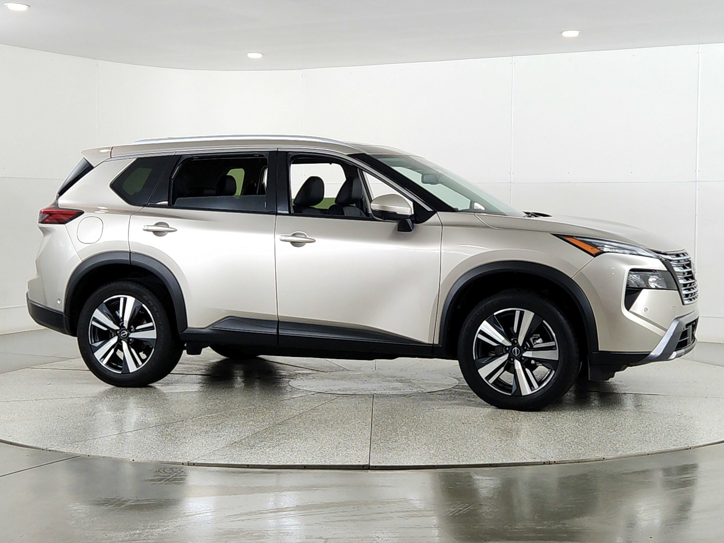 2024 Nissan Rogue SL FWD