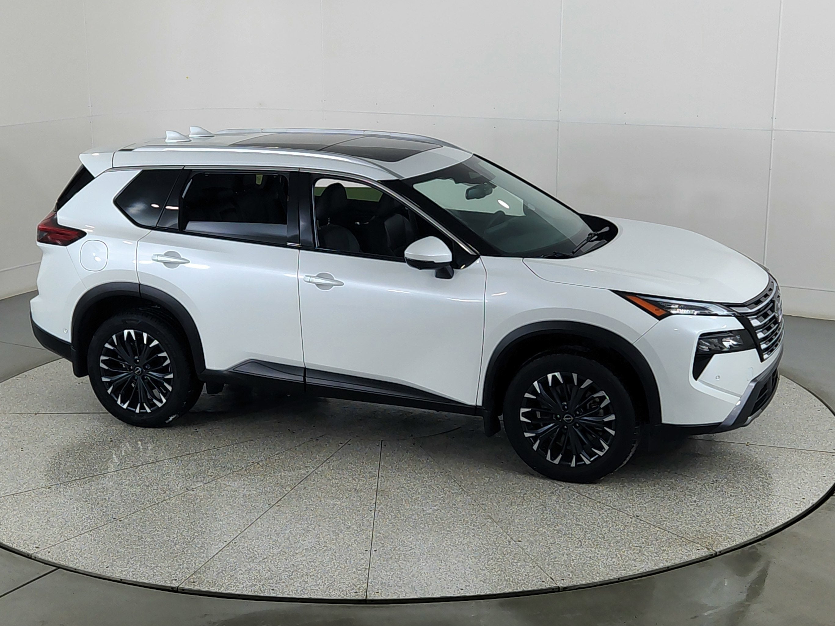 2025 Nissan Rogue SL FWD