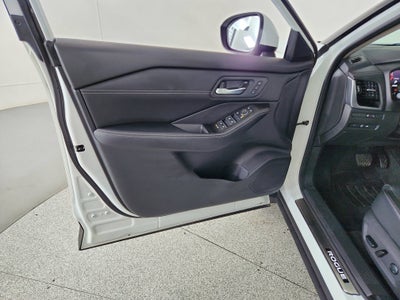 2025 Nissan Rogue SL FWD