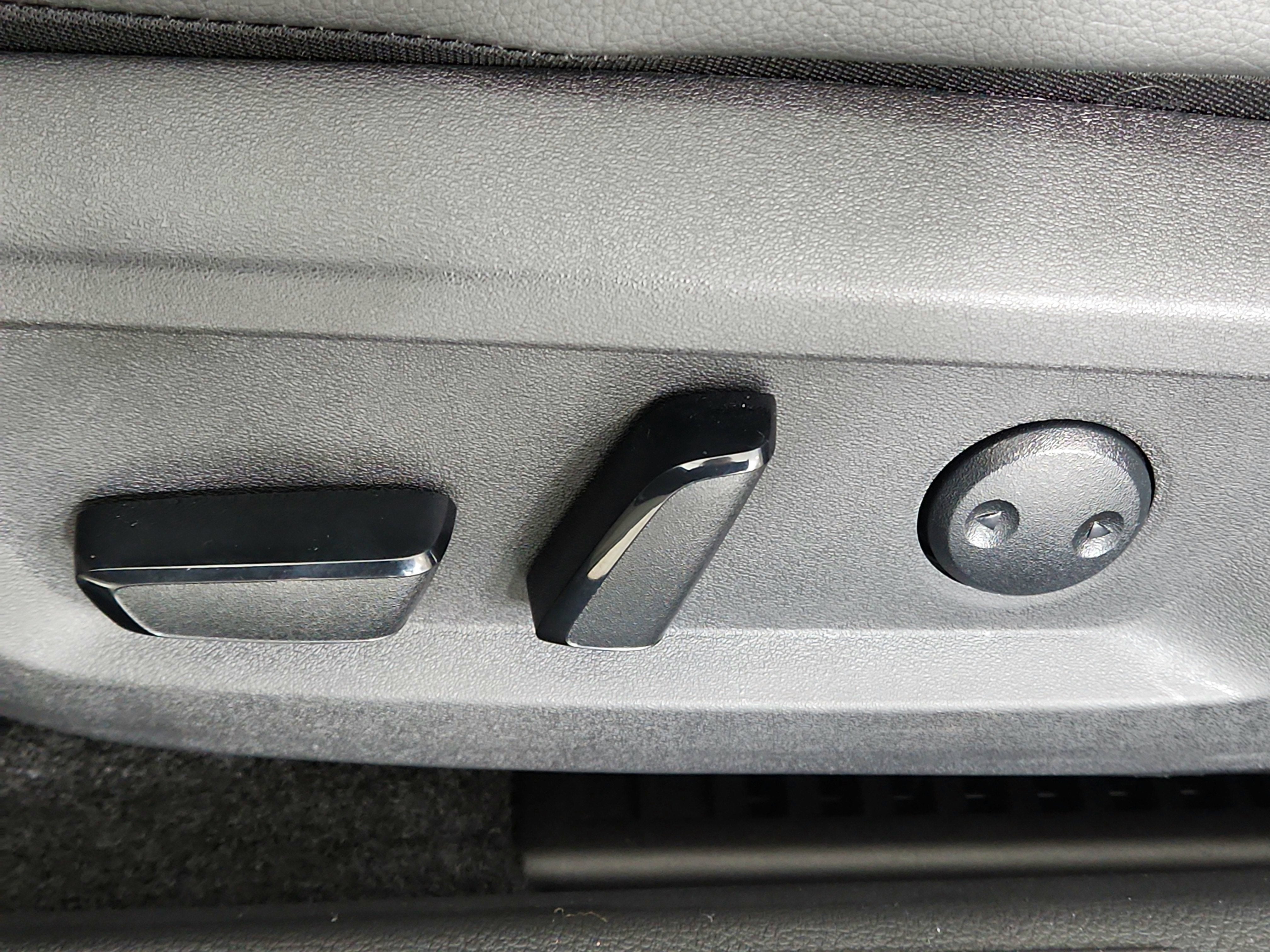 2025 Nissan Rogue SL FWD