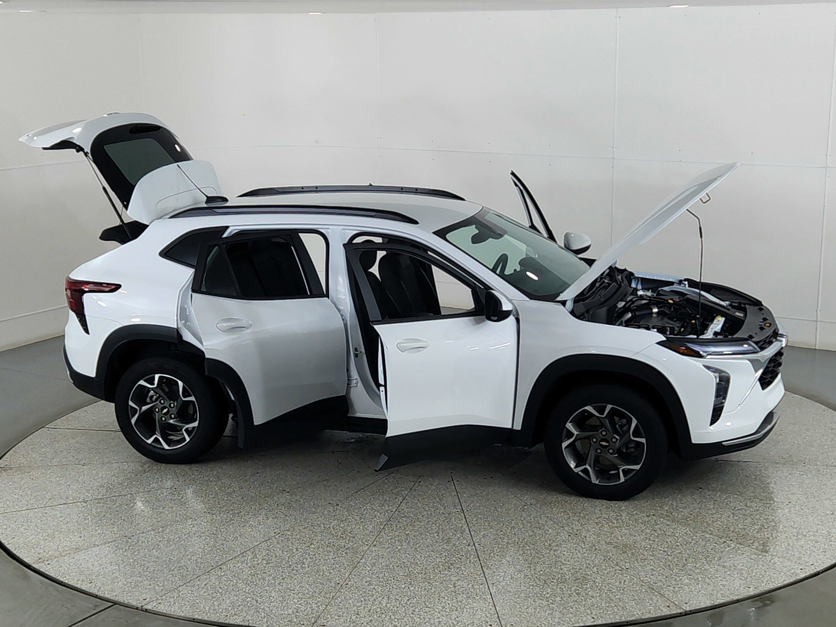 2025 Chevrolet Trax FWD LT