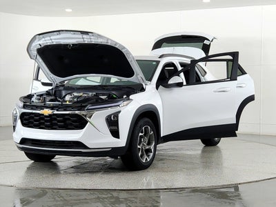 2025 Chevrolet Trax FWD LT