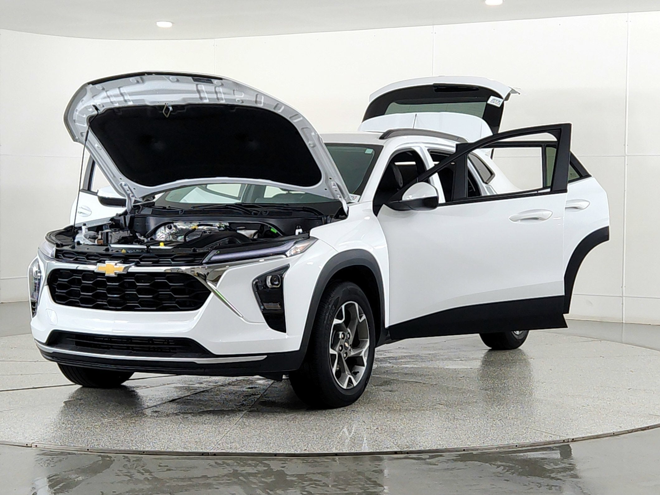 2025 Chevrolet Trax FWD LT