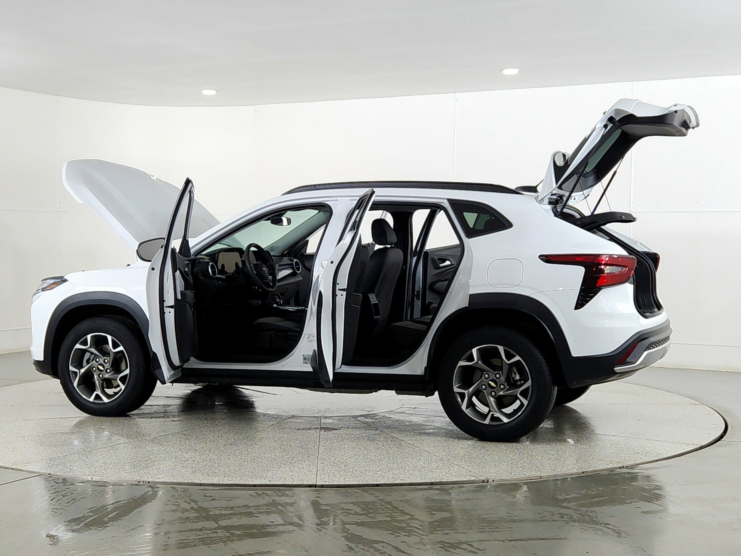 2025 Chevrolet Trax FWD LT