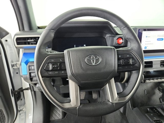 2025 Toyota Tacoma 4WD SR5