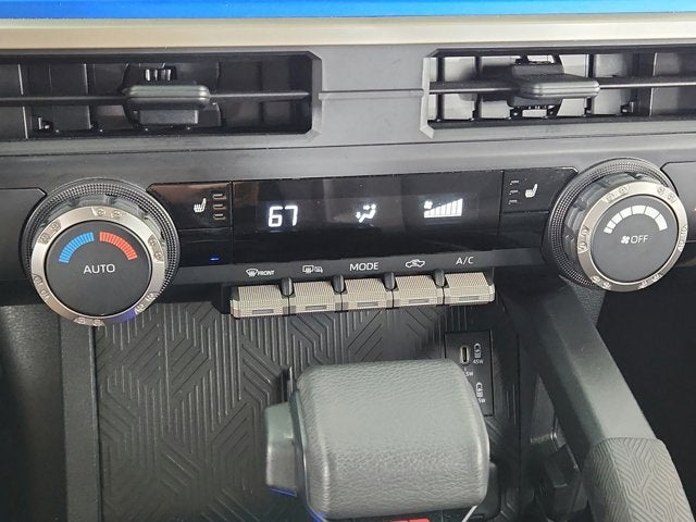 2025 Toyota Tacoma 4WD SR5