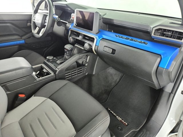 2025 Toyota Tacoma 4WD SR5