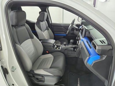 2025 Toyota Tacoma 4WD SR5