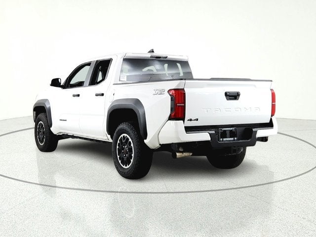 2025 Toyota Tacoma 4WD SR5