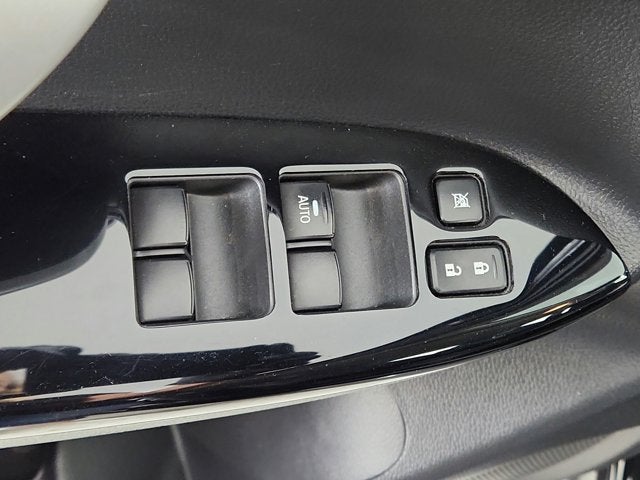 2023 Mitsubishi Eclipse Cross Base