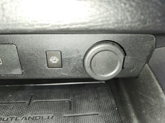 2024 Mitsubishi Outlander SE Black Edition